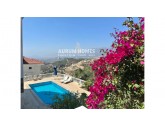 Alanya Kargıcak' ta Deniz Manzaralı Havuzlu Müstakil 3+2 Satılık Triplex Villa.